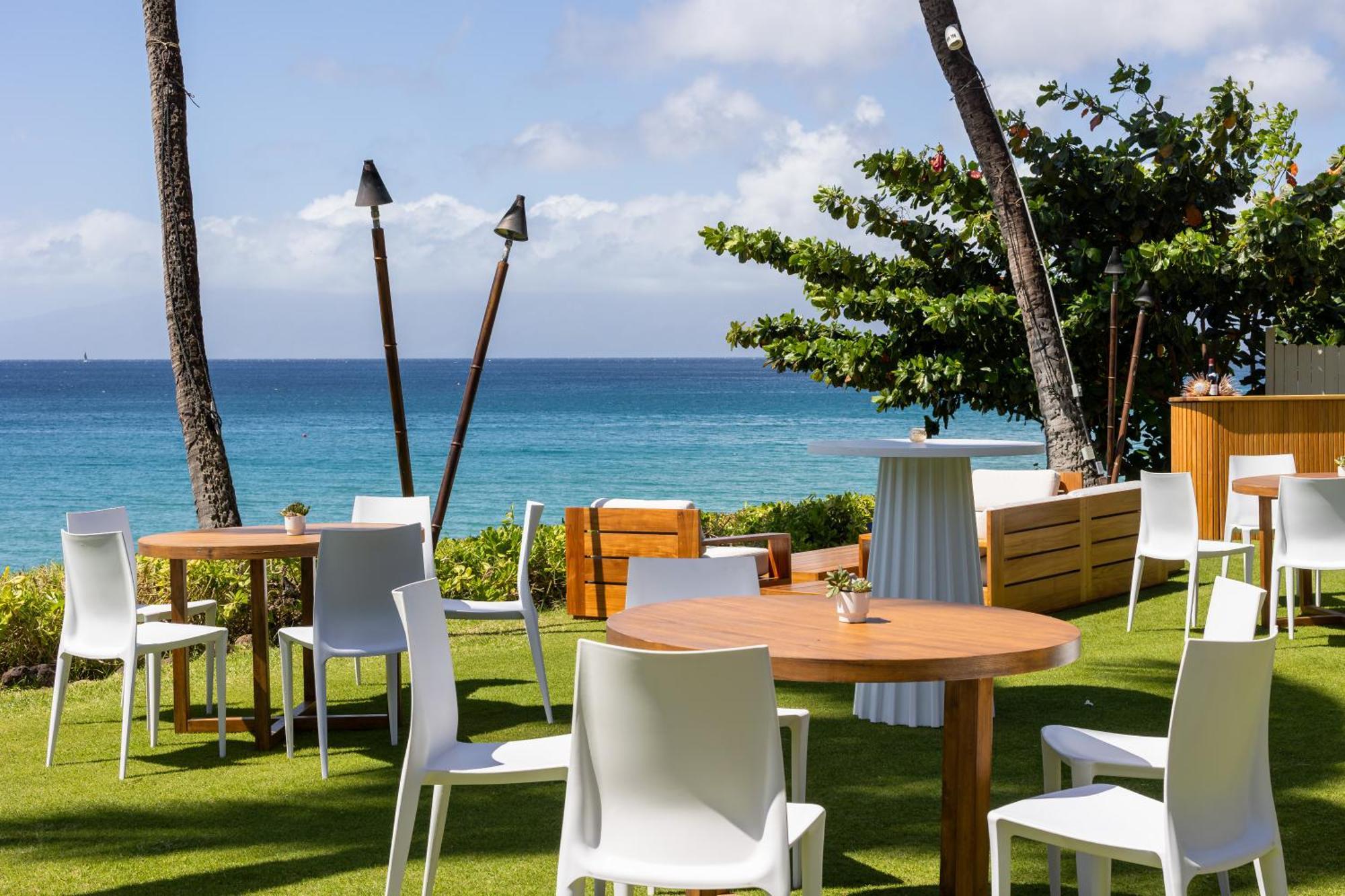 Royal Lahaina Resort & Bungalows Exterior photo